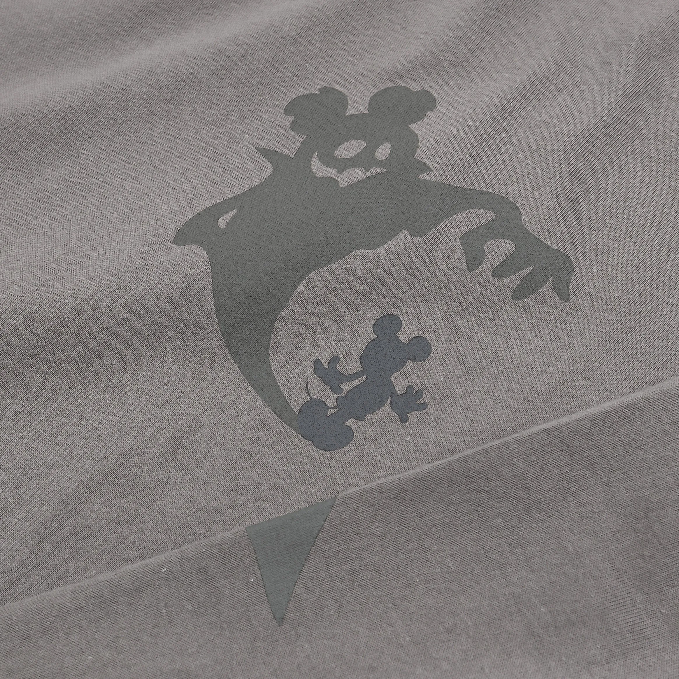 Pocket Design Disney Mickey and Friends By Shoe Palace Shadow Mens Long Sleeve Shirt (Green/Grey)