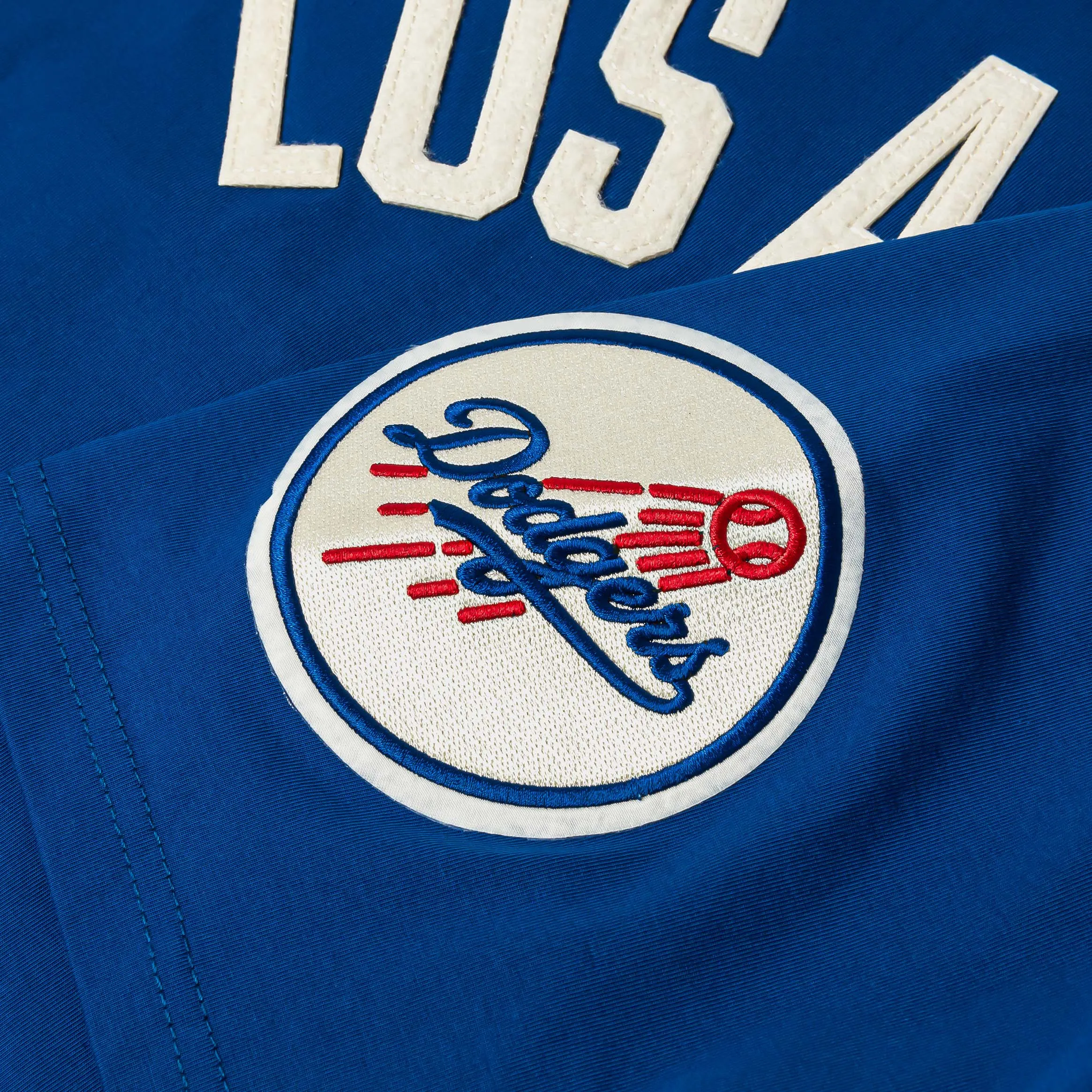 Indoor Event athletic style Shoe Palace Exclusive Los Angeles Dodgers Modern Originals Mens Short Sleeve Shirt (Blue)