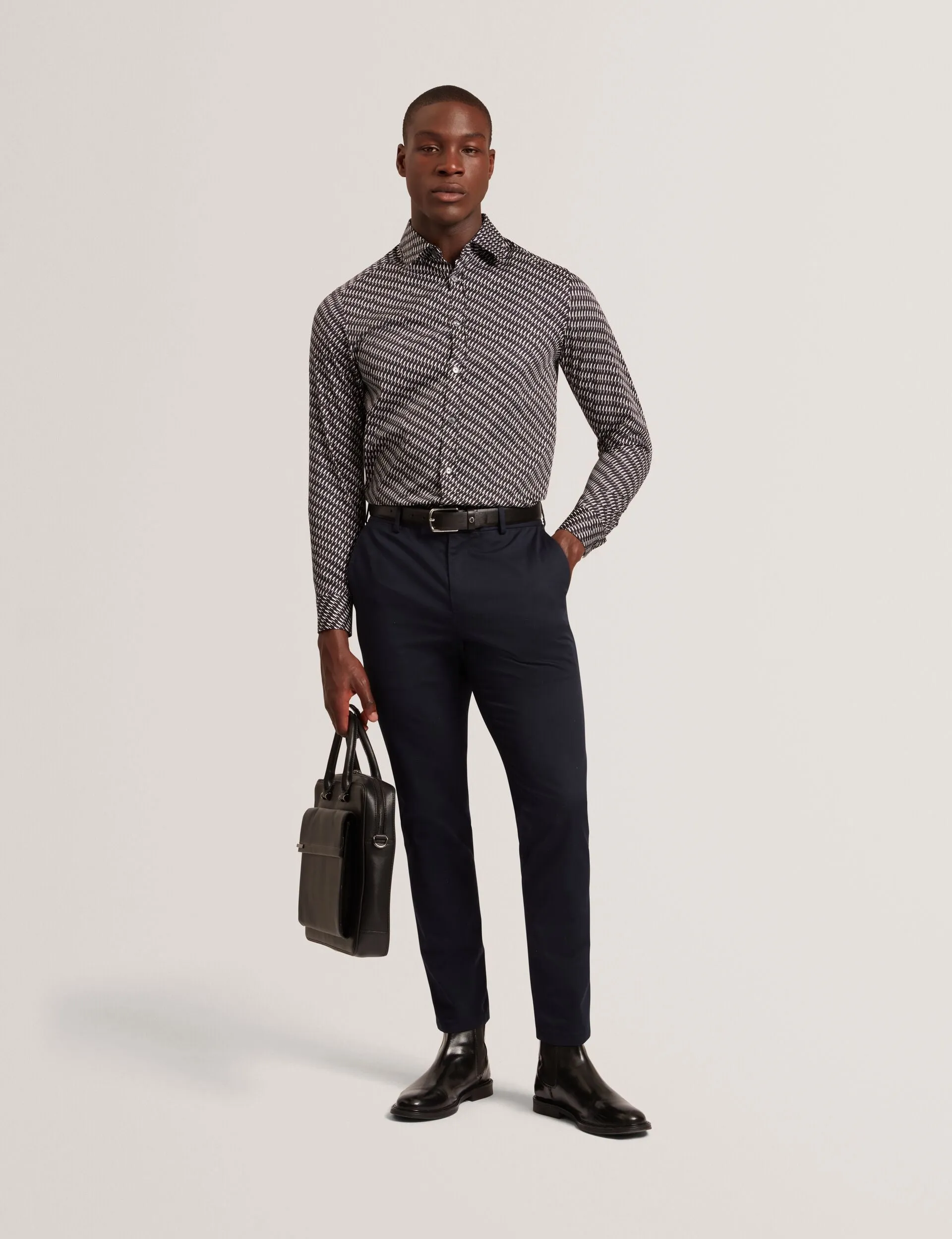 Minimalist Look Adjustable Cuffs KRISTOV | BLACK