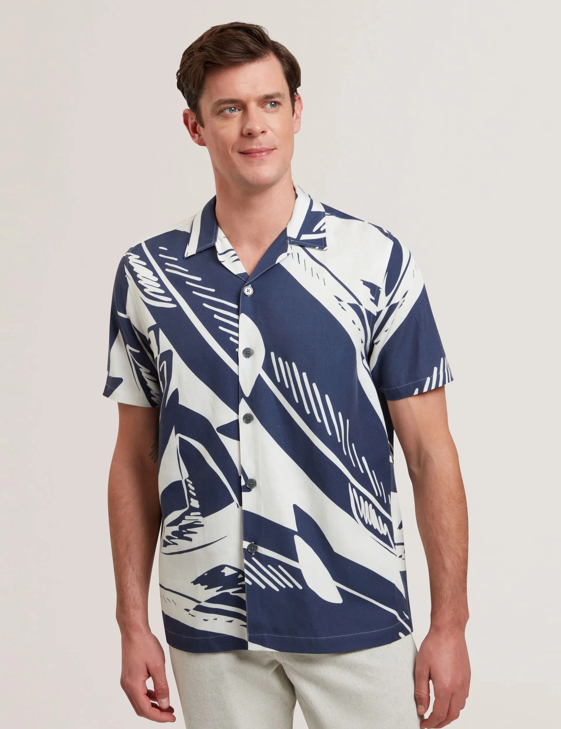 HEUKELS | MID-NAVY Tall Length Urban Fashion