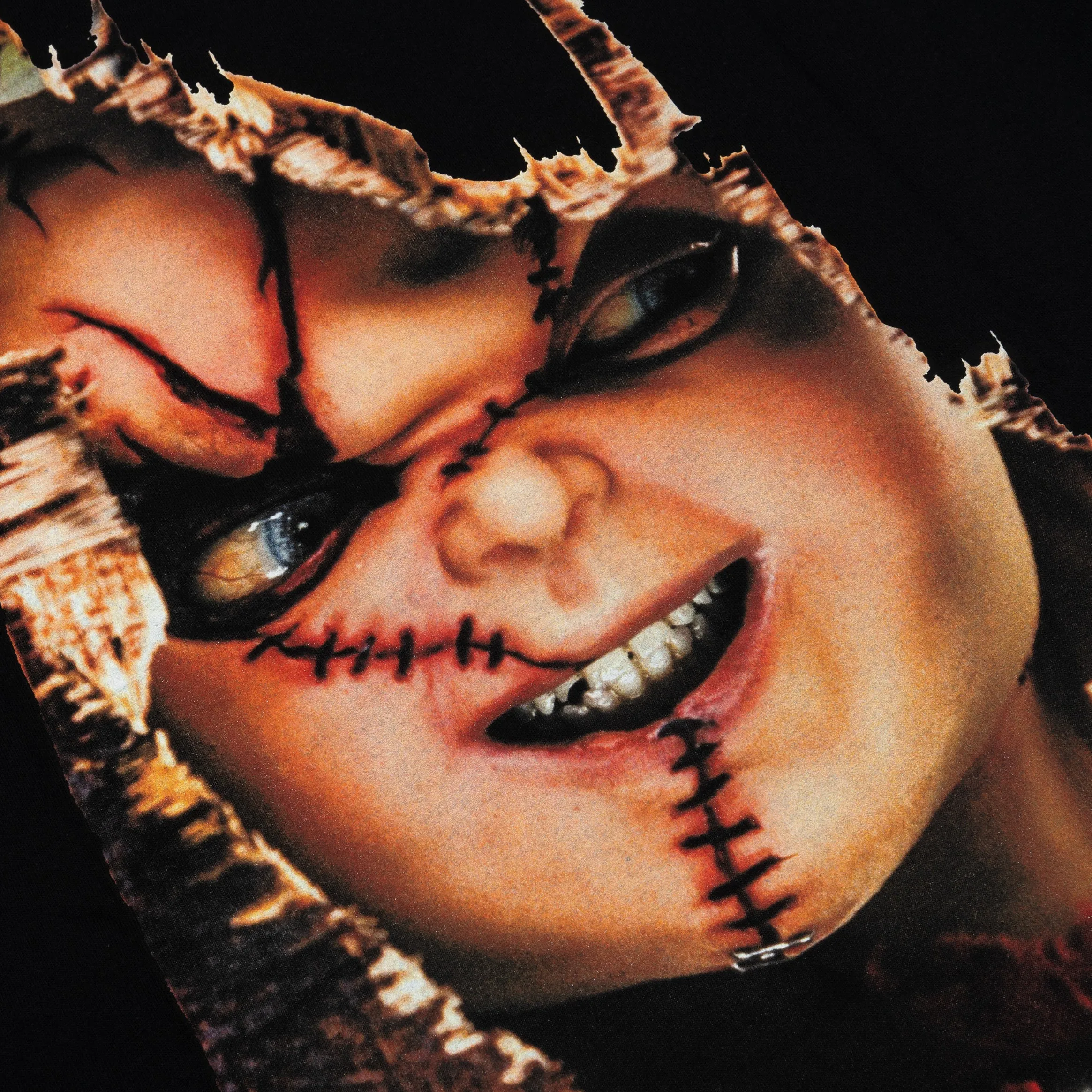 regular but not boring Fashionable SP x Chucky Dual Mens Short Sleeve Shirt (Black/Red)