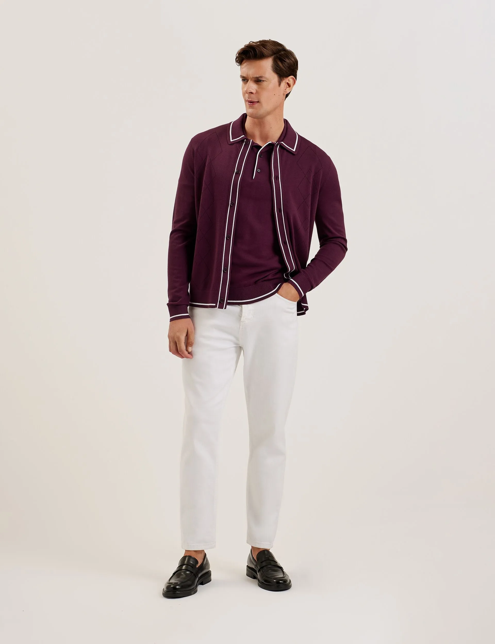 ELMDON | MAROON Non Irritating Seams Moisture Management Tech