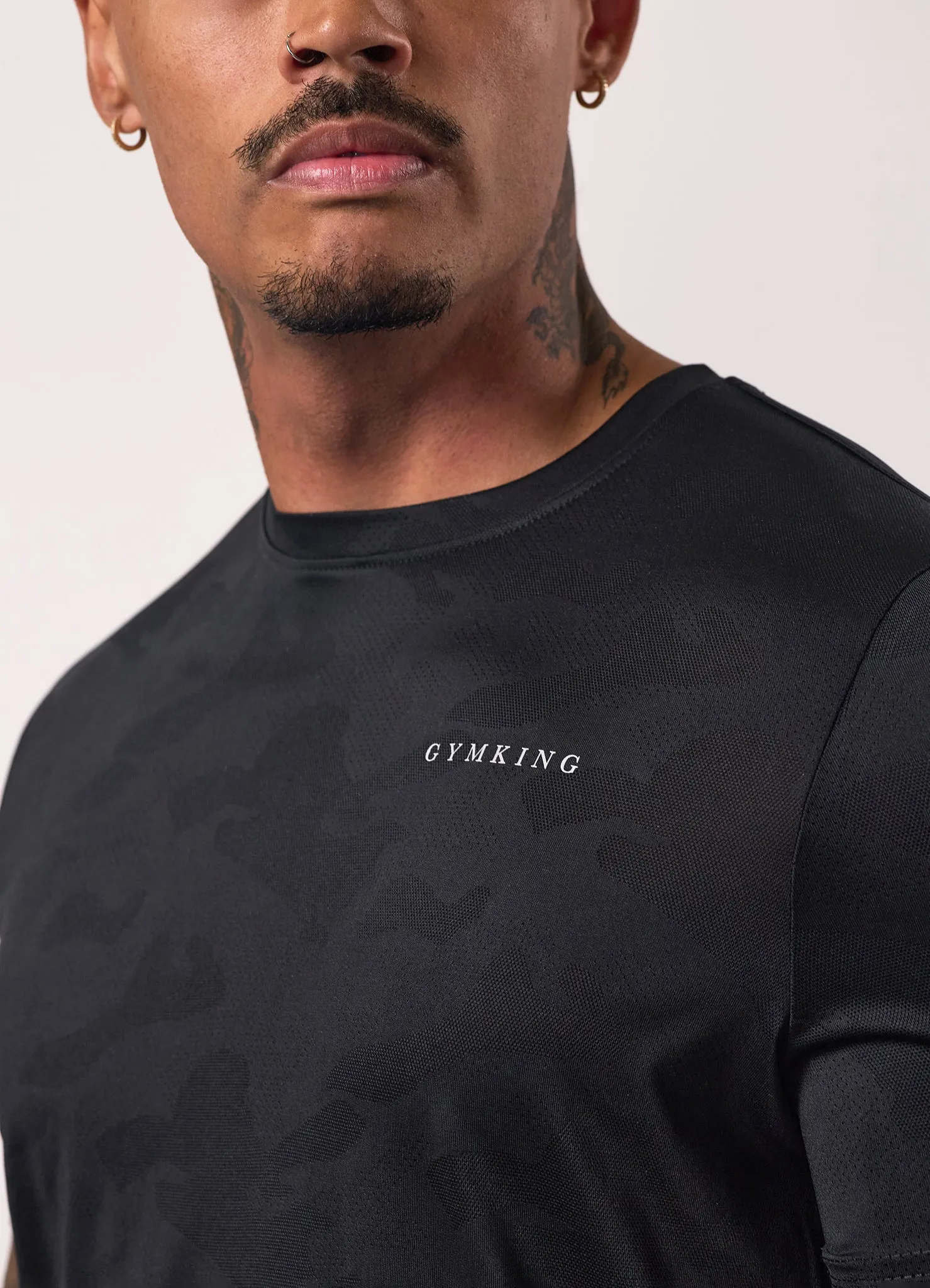 weekday wear Sporty Appeal Gym King Relentless Camo Tee - Black
