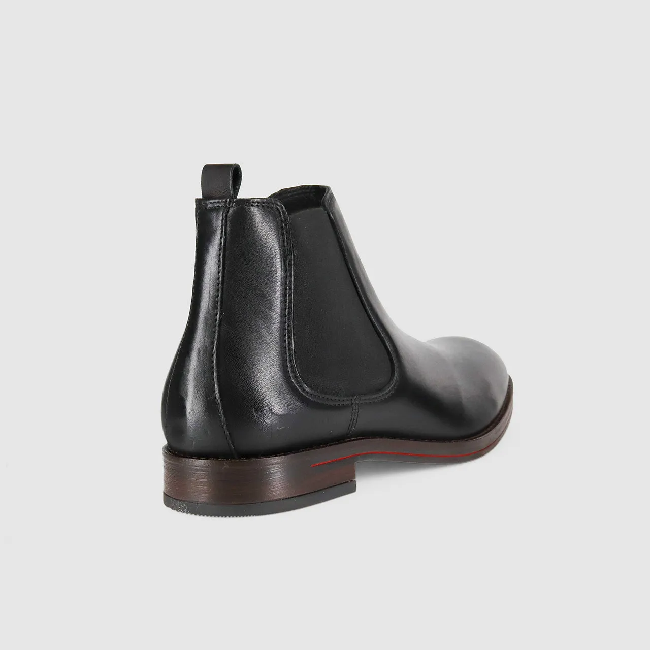 Adjustable buckle Winner Chelsea Boots Black