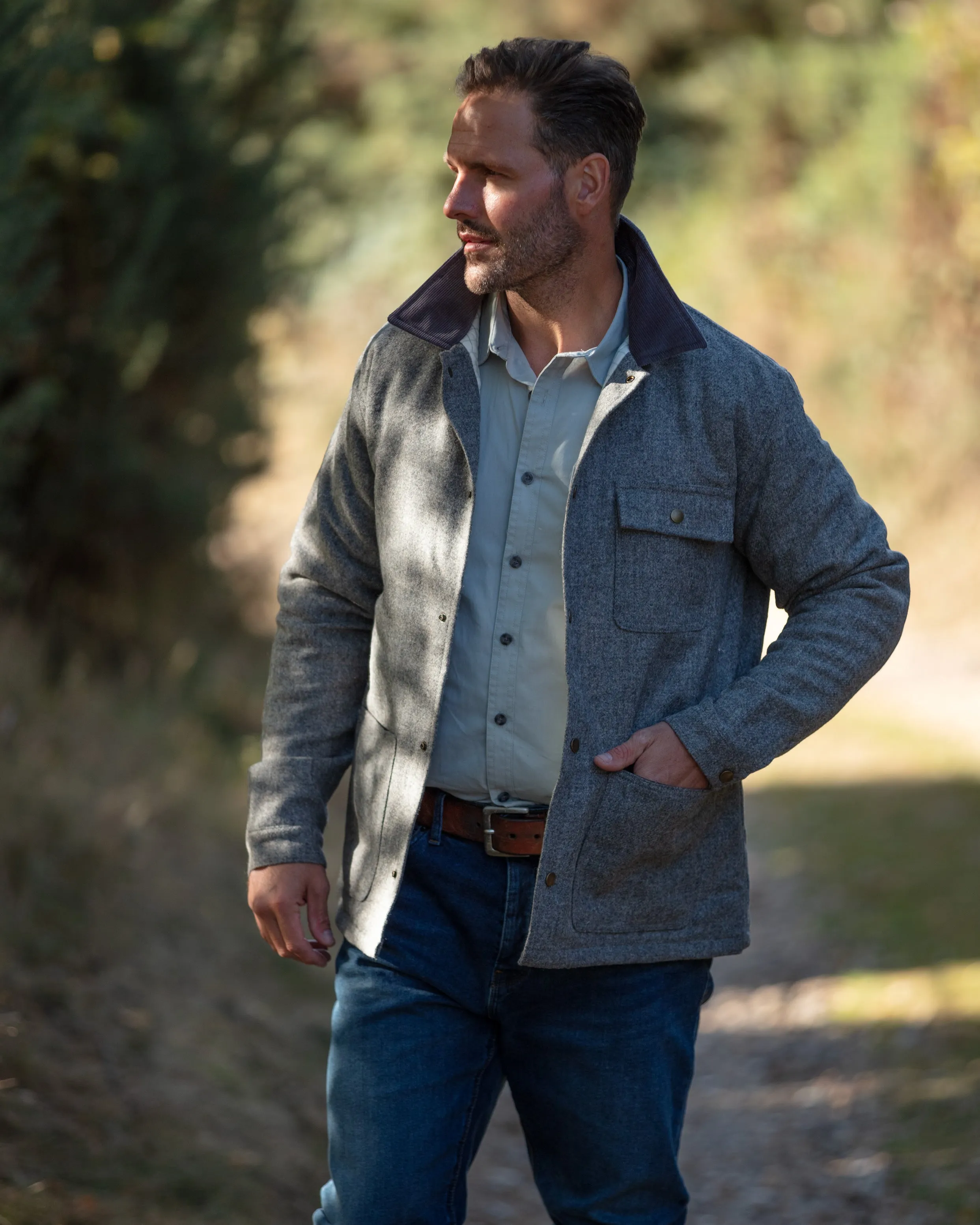 Unisex Wool Overshirt - GREY Light Flow Versatile Design