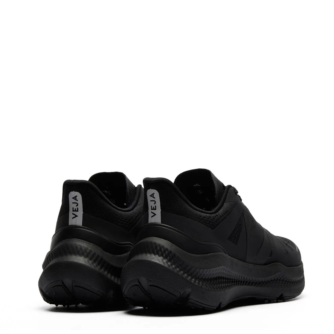 Feather Light Travel Enthusiasts River Cross Veja Condor 3 Engineered-Mesh Full-Black