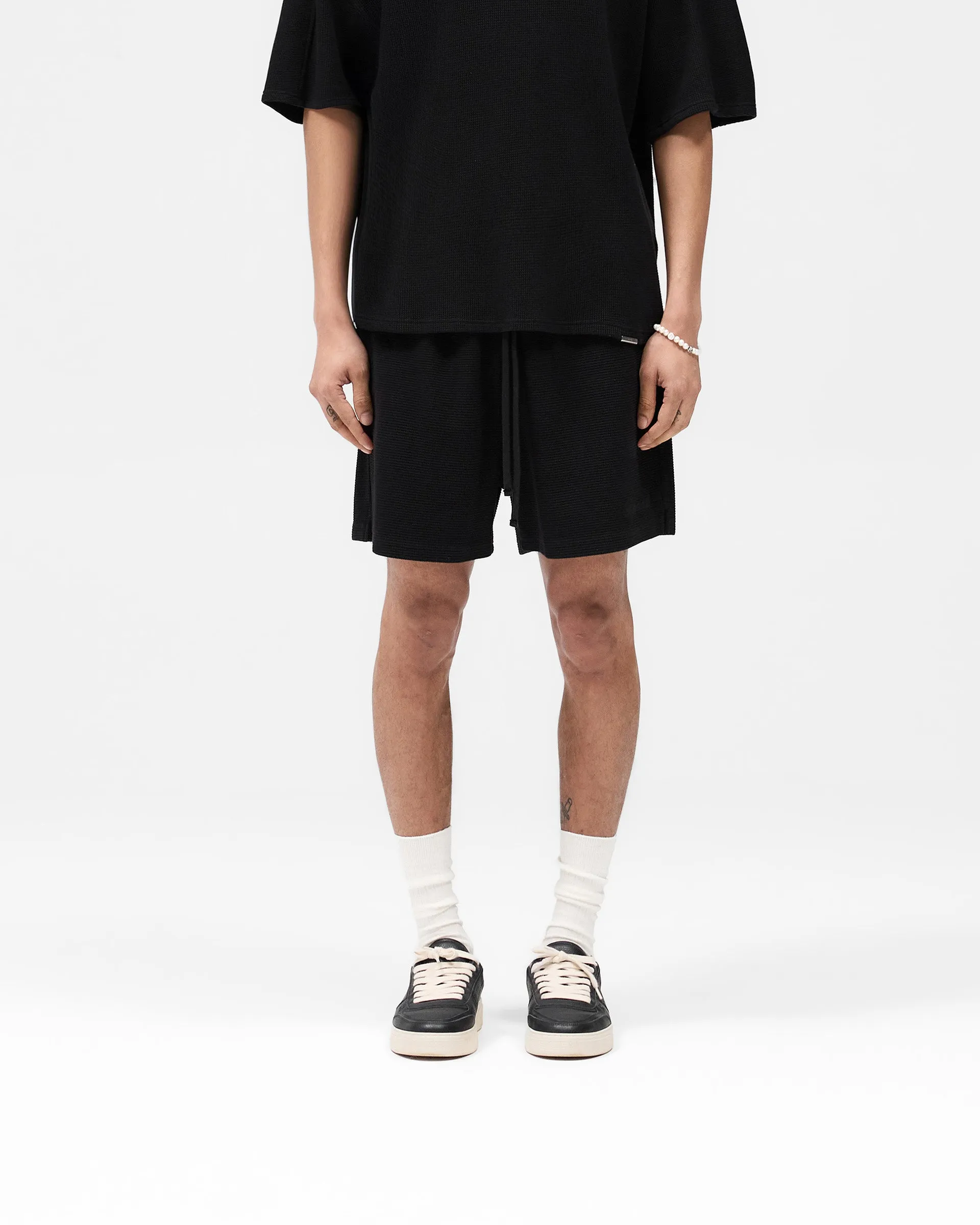 Waffle Shorts - Black dungarees Casual Movement